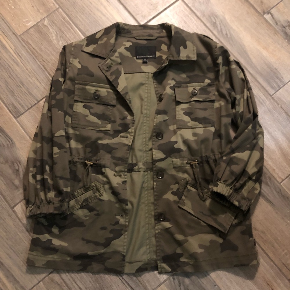 Banana Republic Green Camouflage Cotton Jacket, Size XS